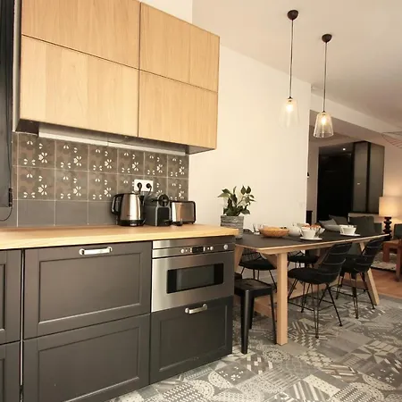 Apartman 210043 - Superbe 3 Pieces A Republique