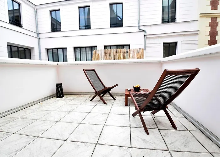 210043 - Superbe 3 Pieces A Republique *